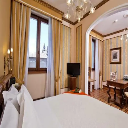 Due Torri Hotell 5*