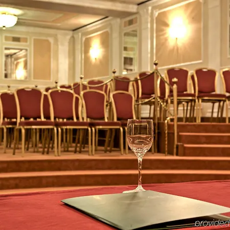 Due Torri Hotel